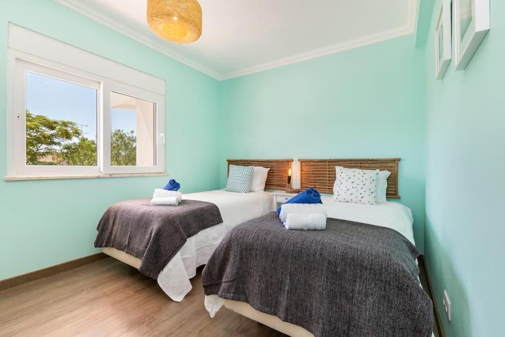 New Beach Flat With Top View - 3 Min To Sea In Luz Ngoại thất bức ảnh